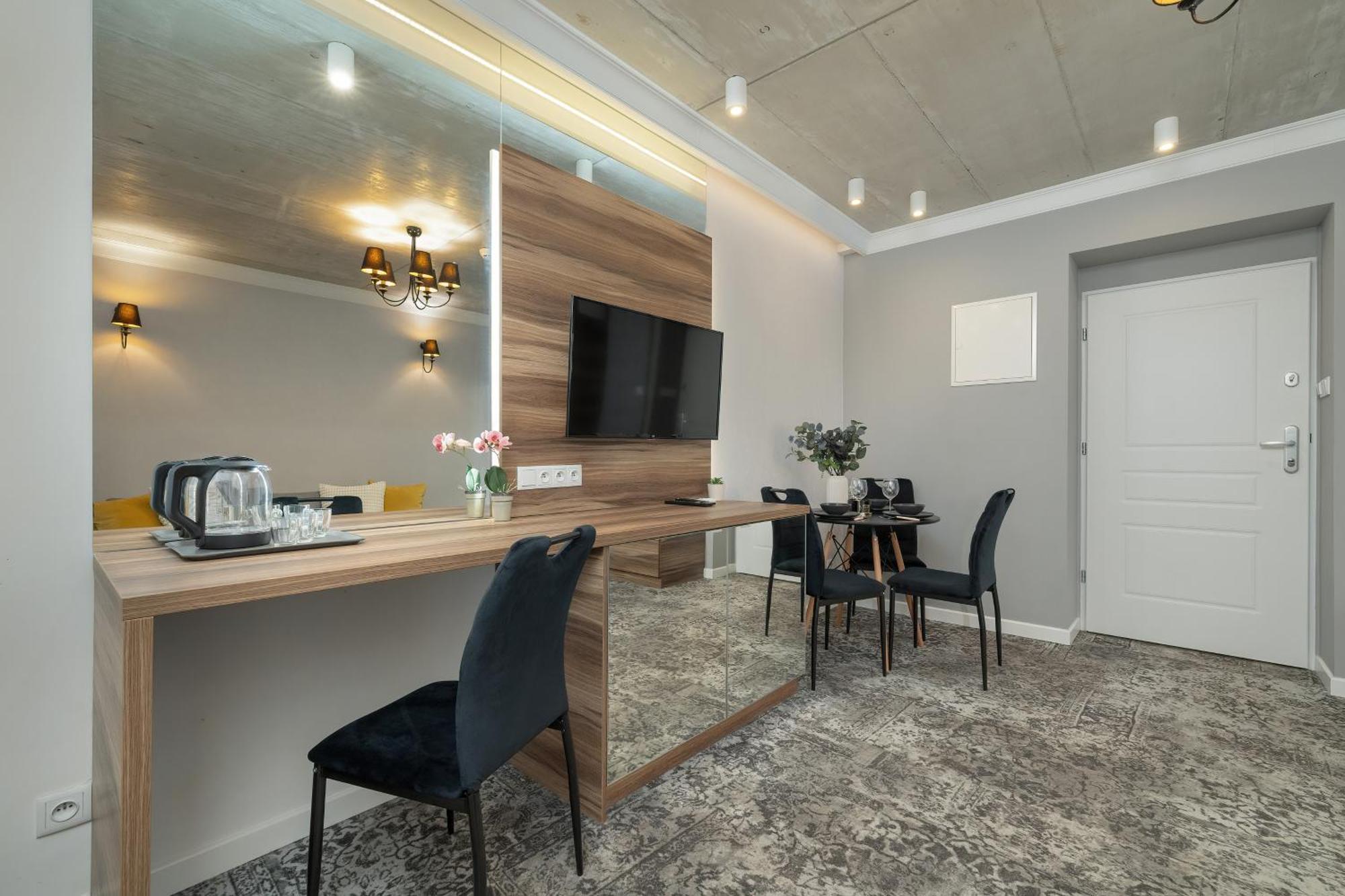Modern & Comfy Rakowicka 6 Cracow By Renters Krakau